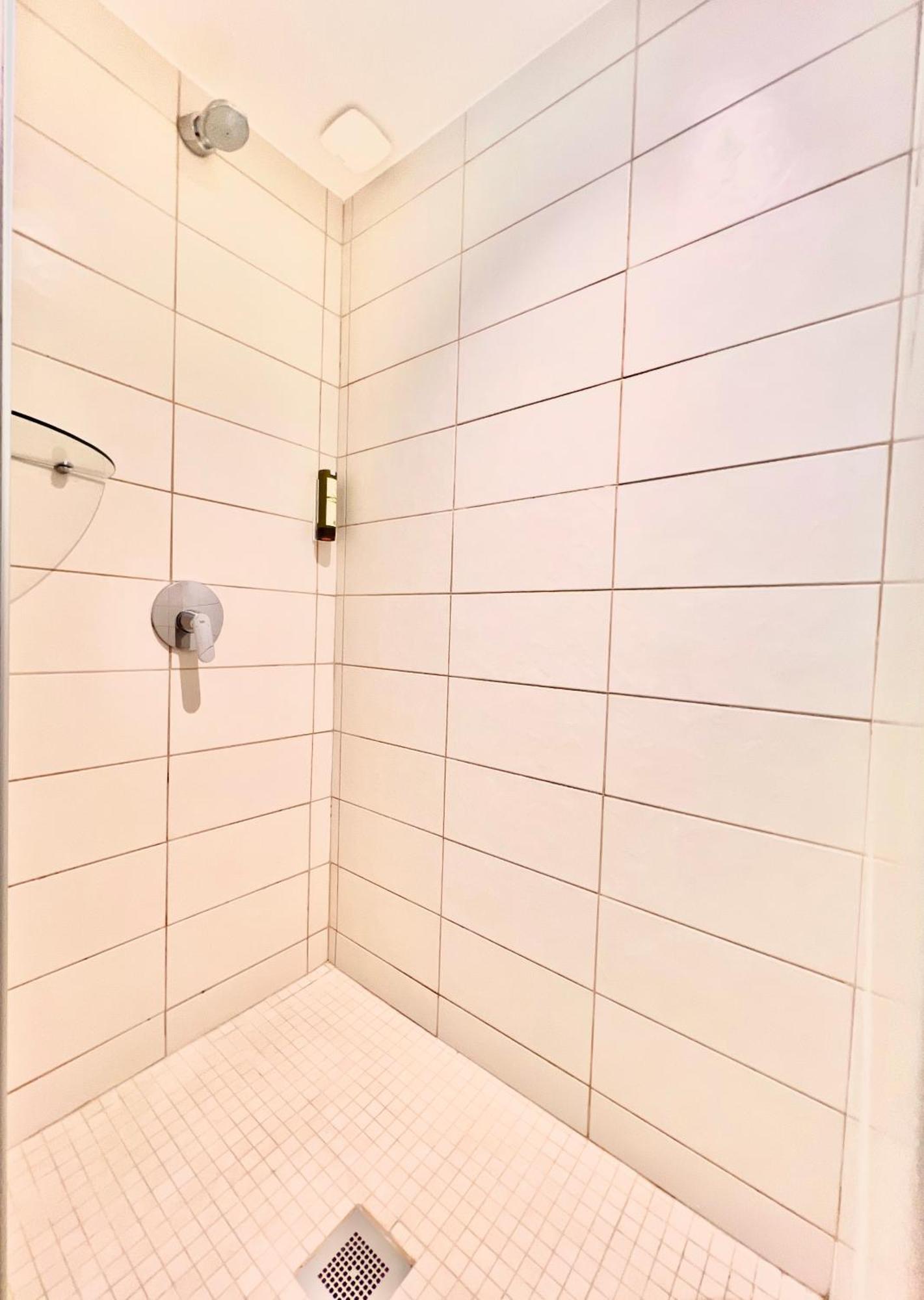 Aparthotel Liberation Center - Private Balcony - 24&7 Reception - Luggage Storage Nizza Exterior foto